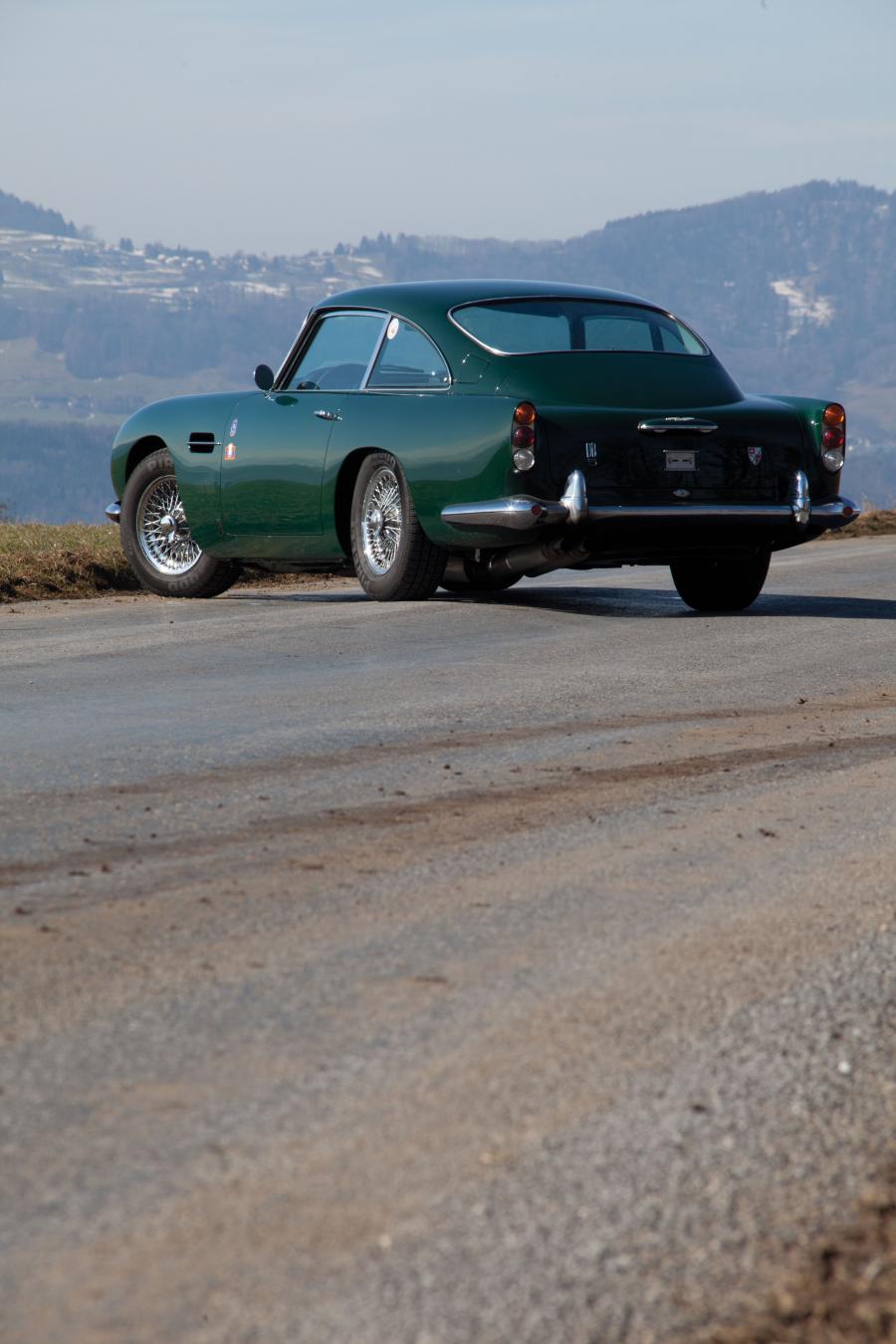  Aston Martin DB5 (1398/L) 1964 года  (фото 6 из 16)